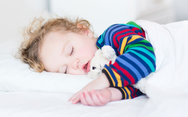 How to Develop a Bedtime Routine for a Toddler